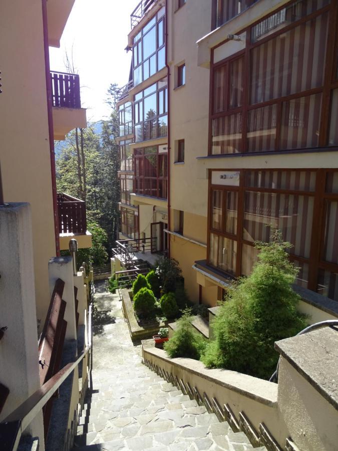 Alpin Residence Sinaia Exteriör bild