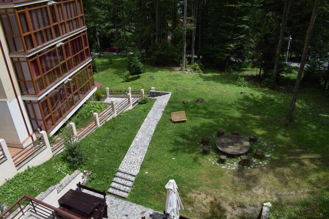 Alpin Residence Sinaia Exteriör bild
